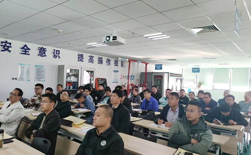 兰州起重机作业证报考多少钱.jpg